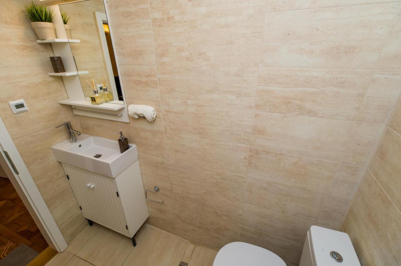 Council Square Estate Apartment *Bull'S Eye* Brasov Exterior photo